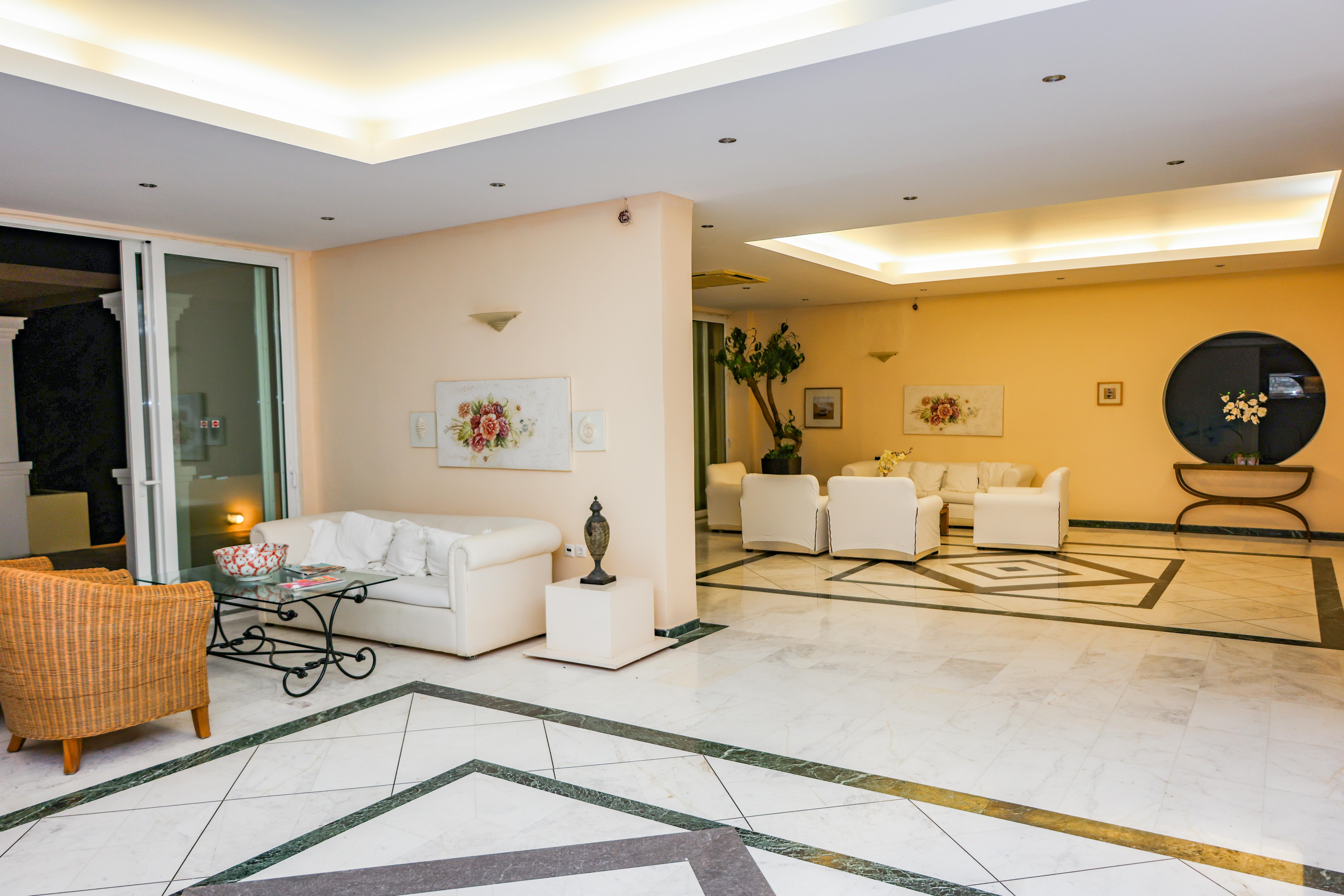 Kanapitsa Mare Hotel Bagian luar foto