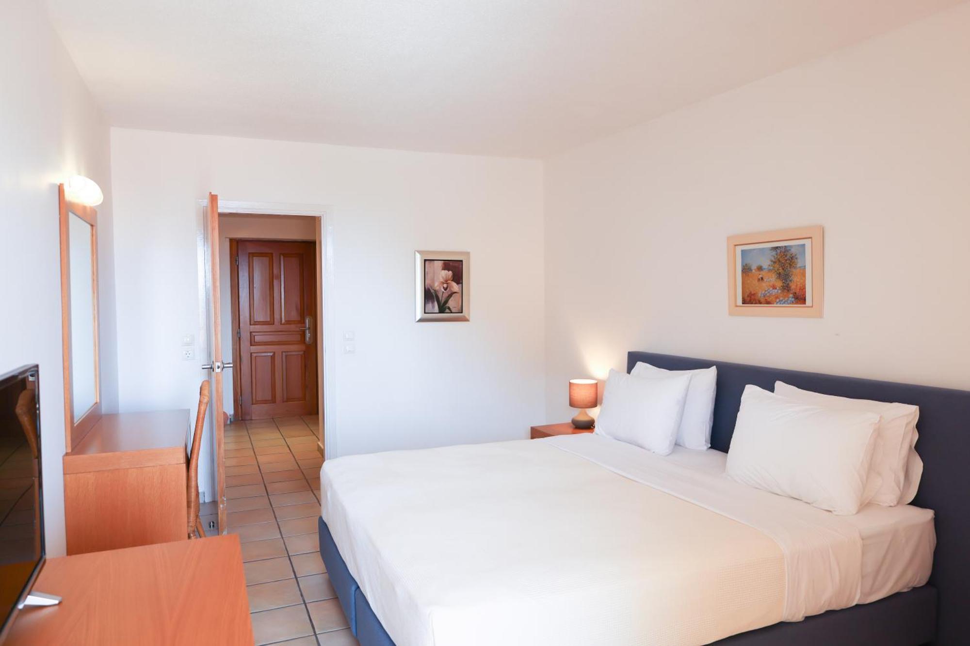 Kanapitsa Mare Hotel Bagian luar foto