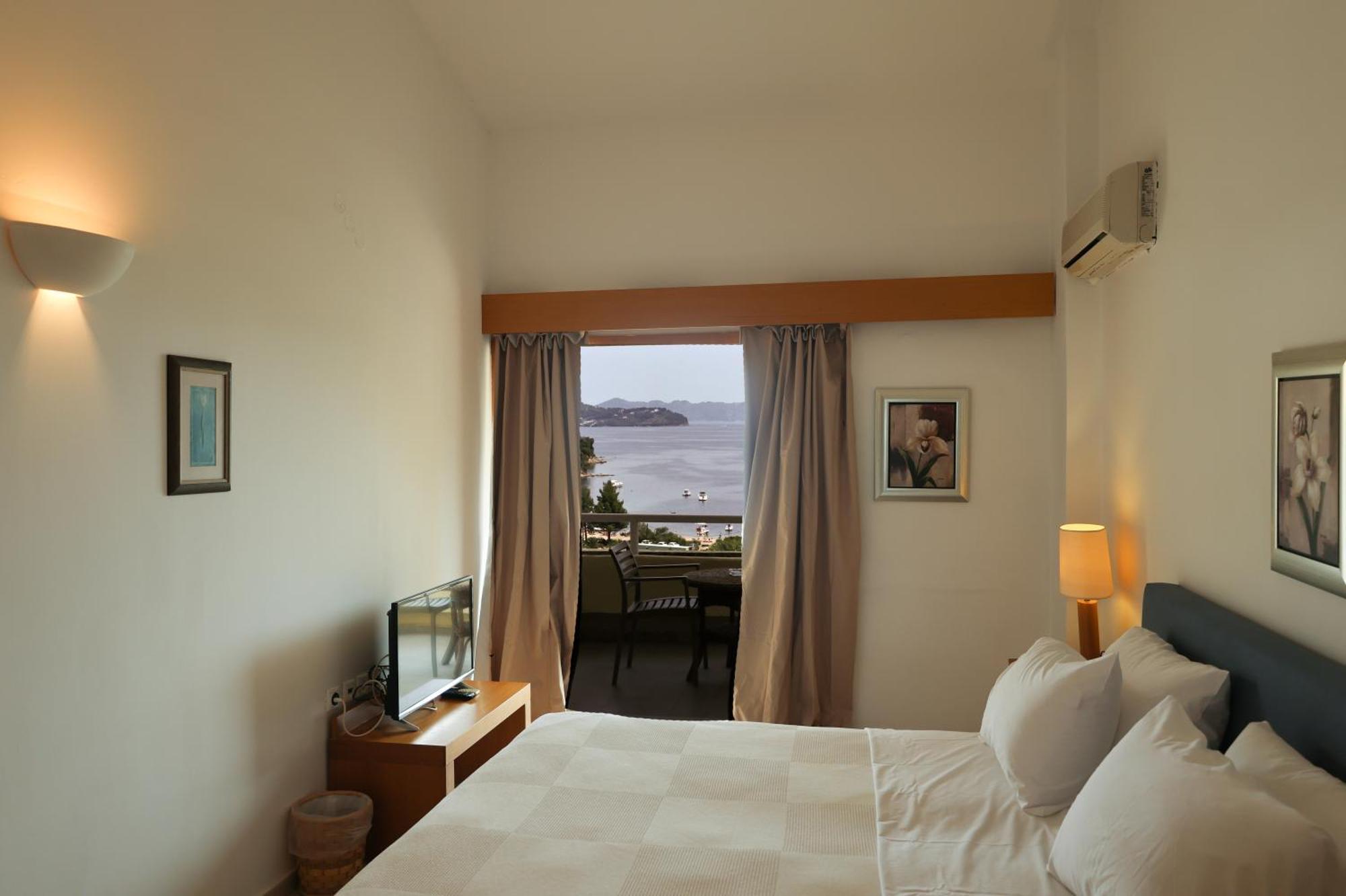 Kanapitsa Mare Hotel Bagian luar foto